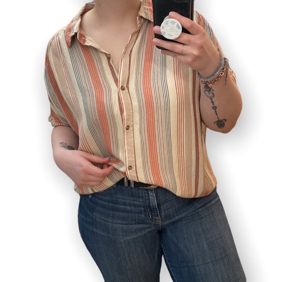 Universal Thread Blush Stripe Button Down - Picture 4 of 14
